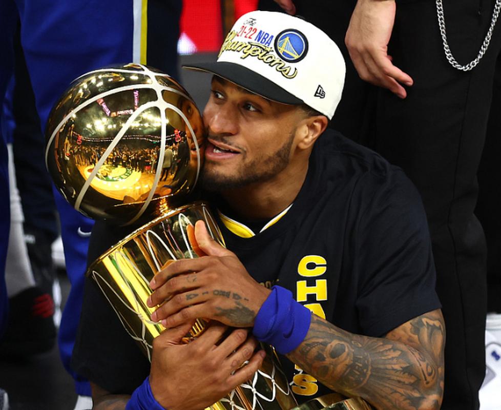 贝兹莫尔离开勇士