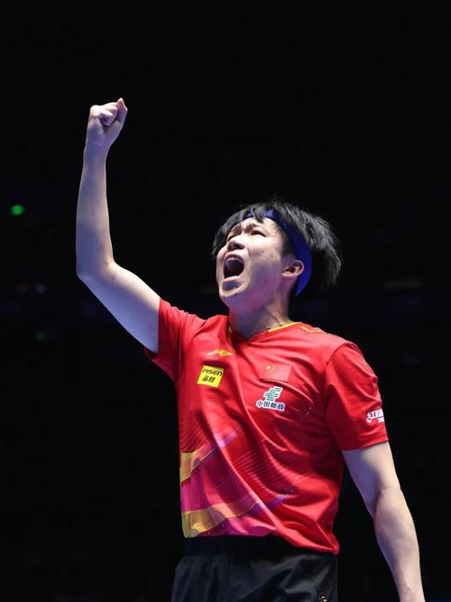 奥运会史上,第一个蝉联奥运会乒乓球男单冠军是谁