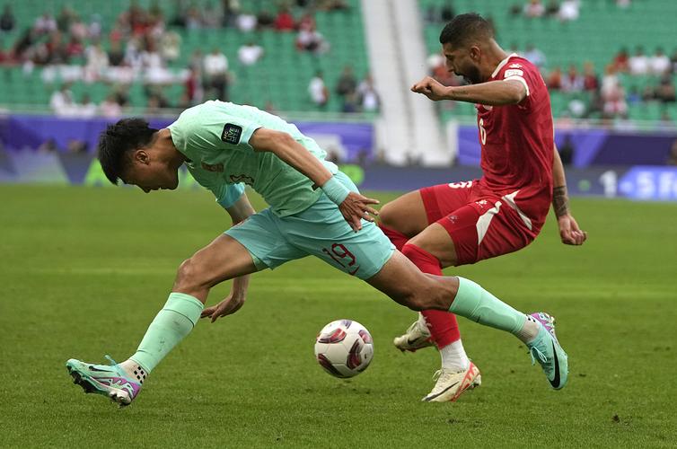 中国男足vs黎巴嫩