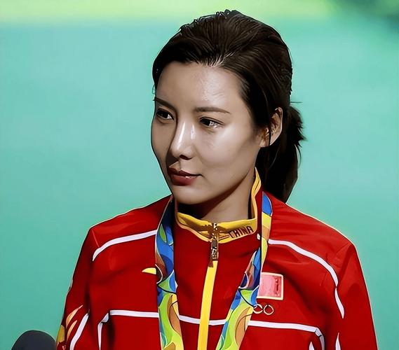 中国第一个奥运女冠军是谁?