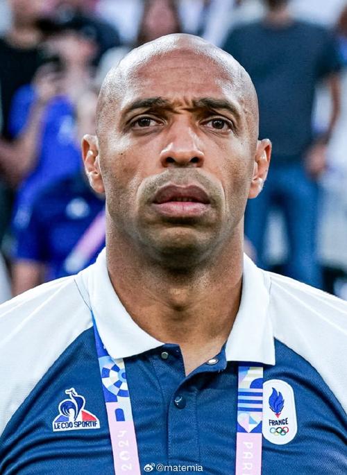 法国球星亨利现在在干嘛